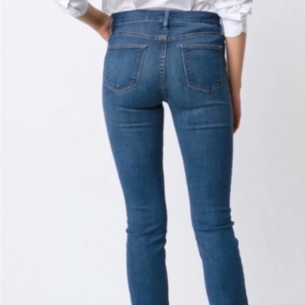 Frame Denim Le High Straight in Thrasher - Picture 3 of 9